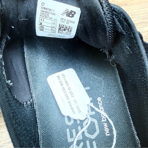 New Balance Fresh Foam 860v11 women  11 Cushioned Running Sneakers M860B11 - Picture 8 of 8